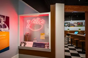 AustraliaPromoNow.Com - Artwork Neon Sign