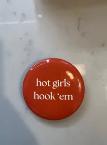 AustraliaPromoNow.Com - Magnetic Badge