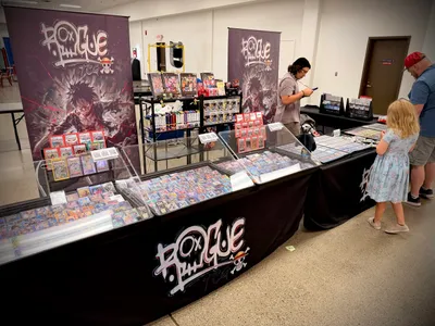 Pop Up Straight Displays - Washington State Card Show in Puyallup WA