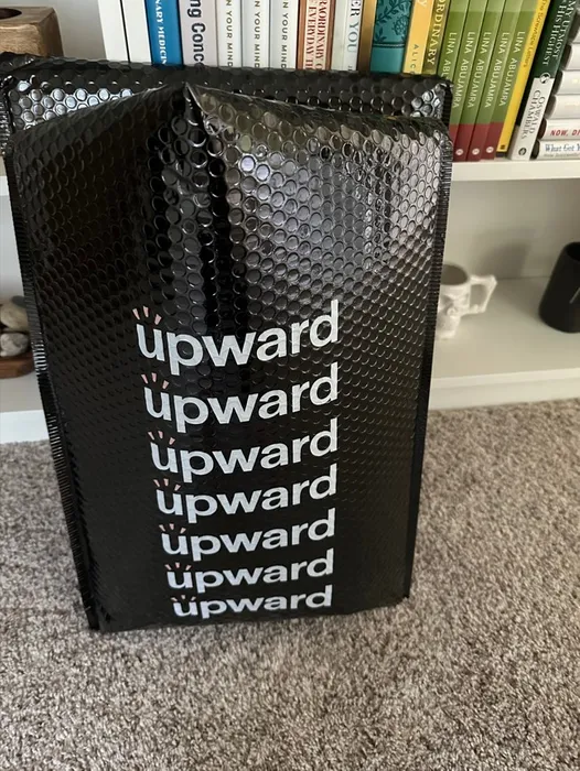 AustraliaPromoNow.Com - Custom Holographic Bubble Mailer