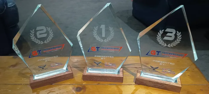 AustraliaPromoNow.Com - Pointed Crystal Trophy on Wooden Base