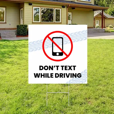 Custom Not Use Mobile While Driving Yard Sign